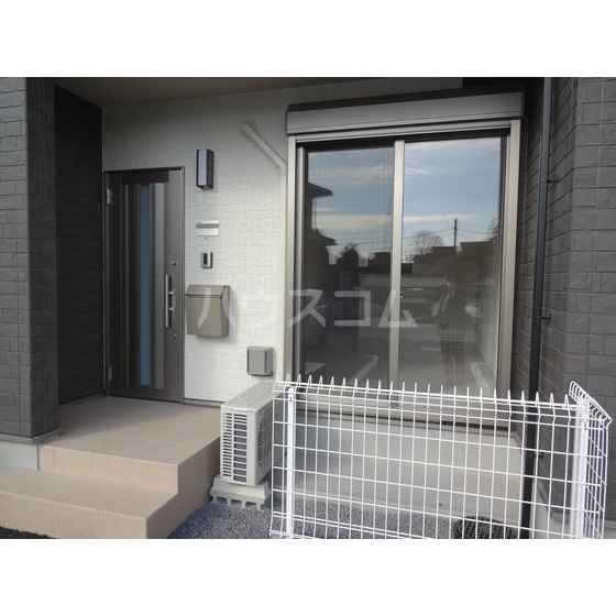 18/26 エントランス