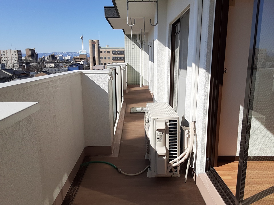 21/30 バルコニー