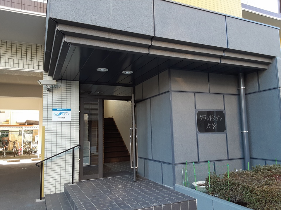 28/30 エントランス