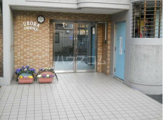 17/18 エントランス