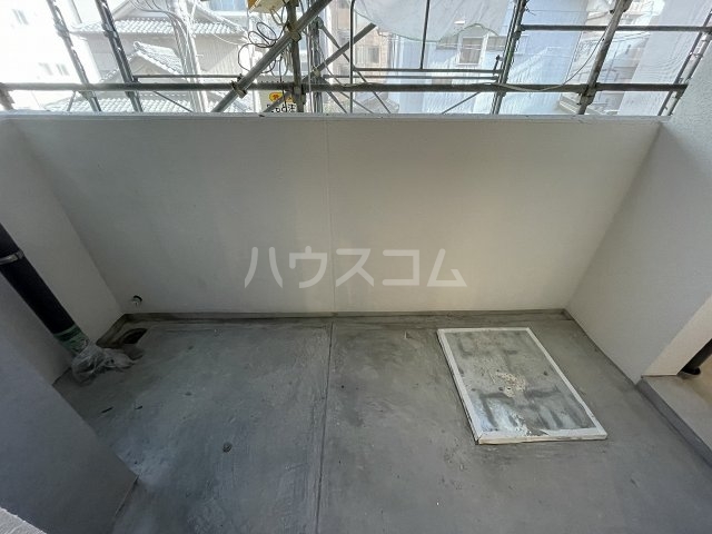 15/28 バルコニー