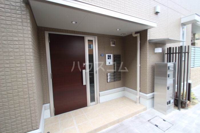 17/28 エントランス