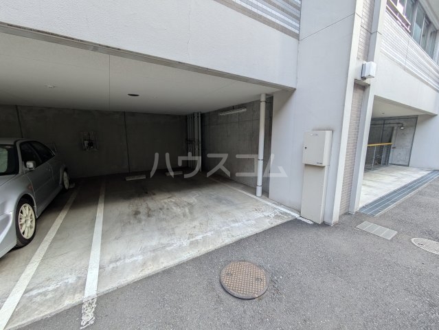 2/7 駐車場