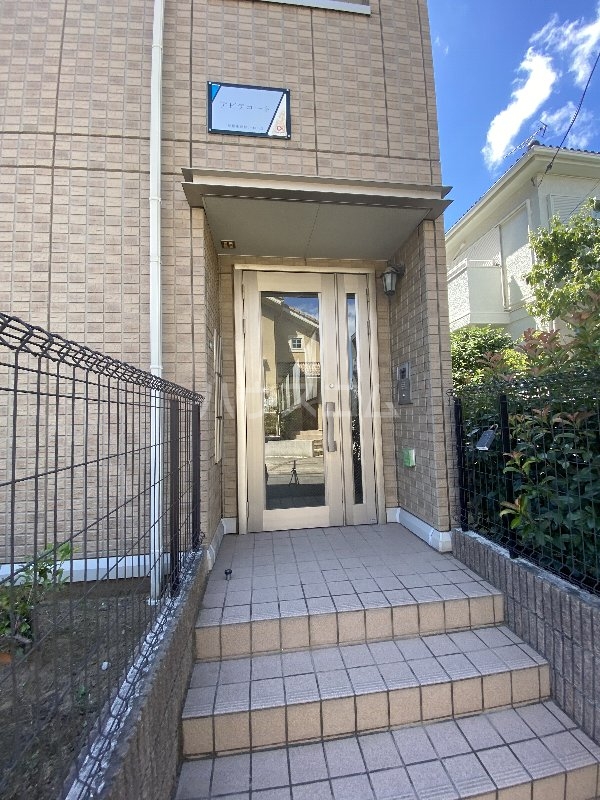 29/30 エントランス