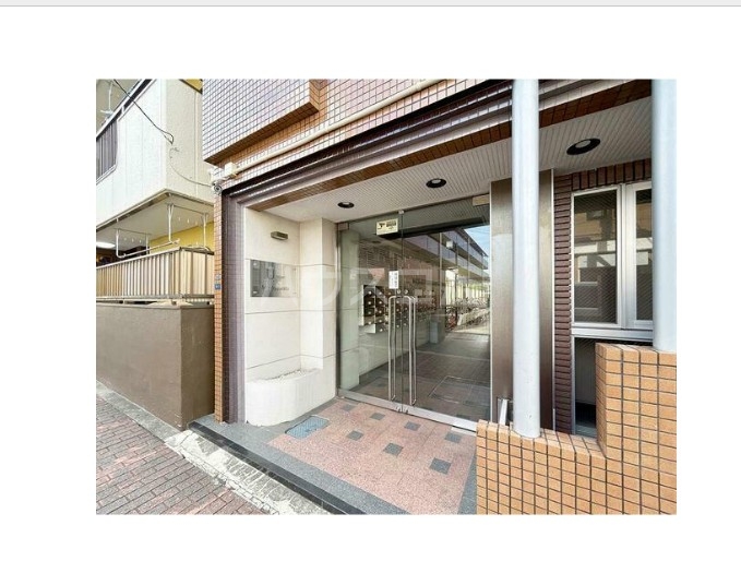 2/11 エントランス