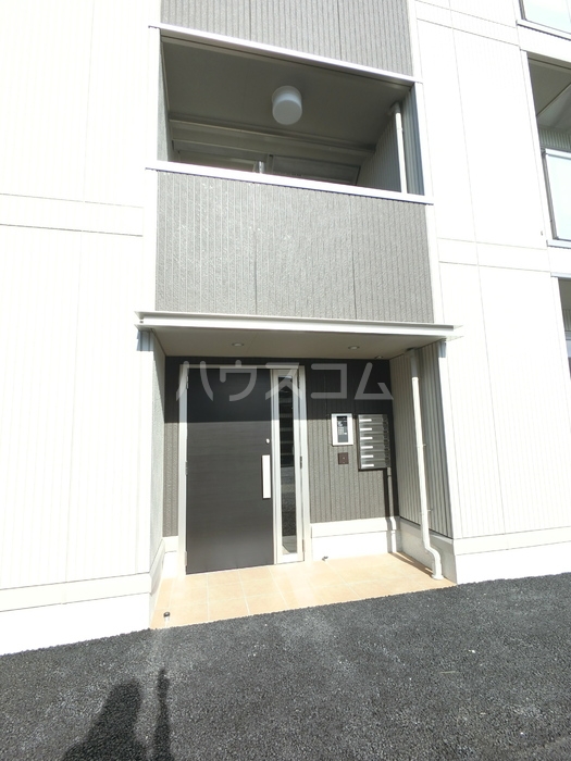 2/4 エントランス