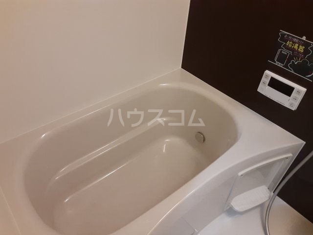 13/30 浴室