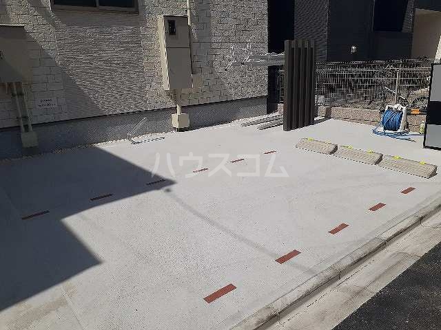 14/21 駐車場