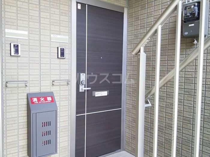 19/30 エントランス