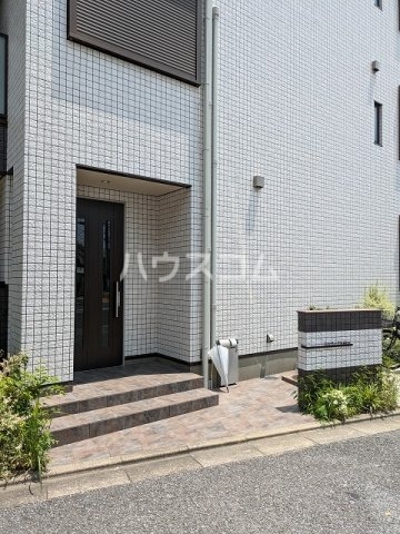 3/4 エントランス