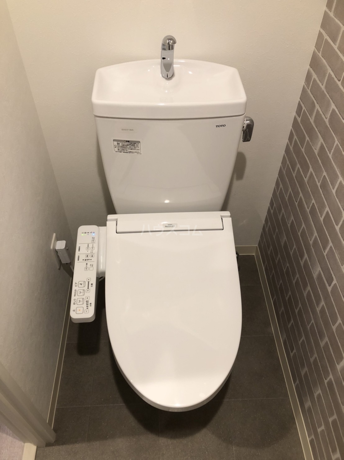 16/30 トイレ