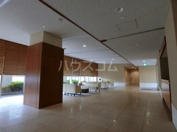 20/29 エントランス