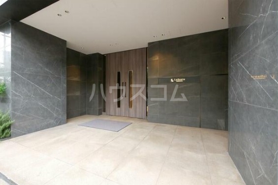 22/29 エントランス