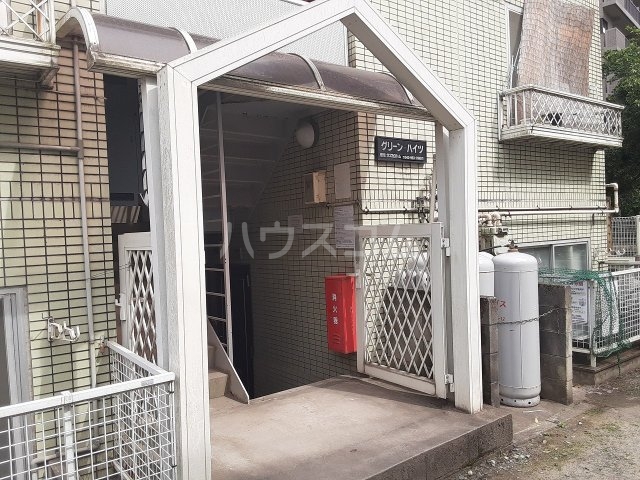 23/30 エントランス