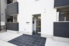 2/5 エントランス