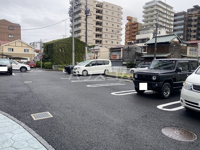 26/30 駐車場