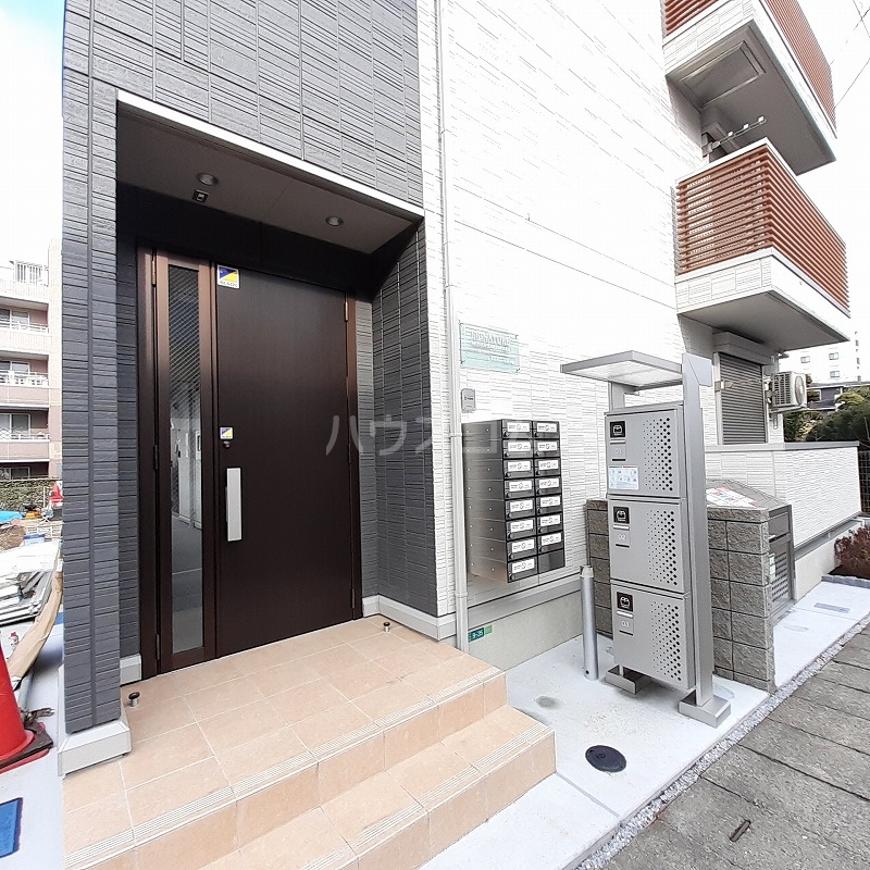 29/30 エントランス