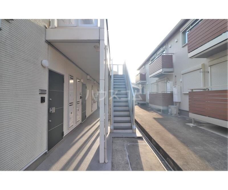 2/4 エントランス