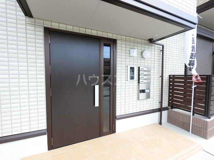 18/24 エントランス