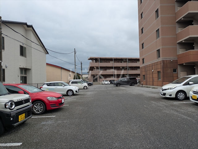 3/7 駐車場