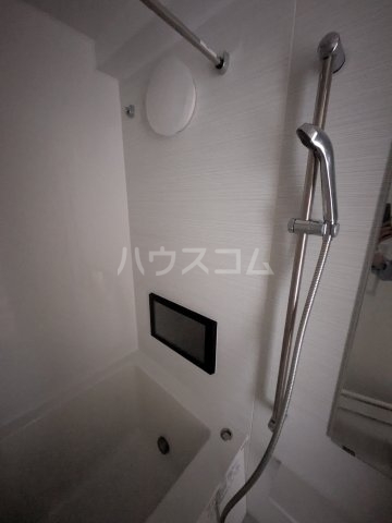 13/30 浴室