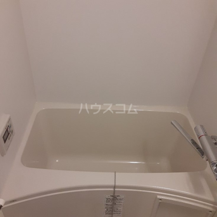 13/30 浴室