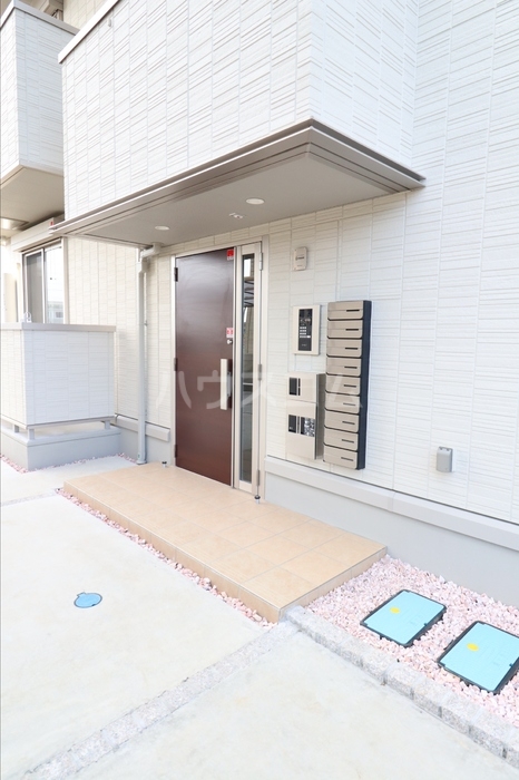 16/25 エントランス