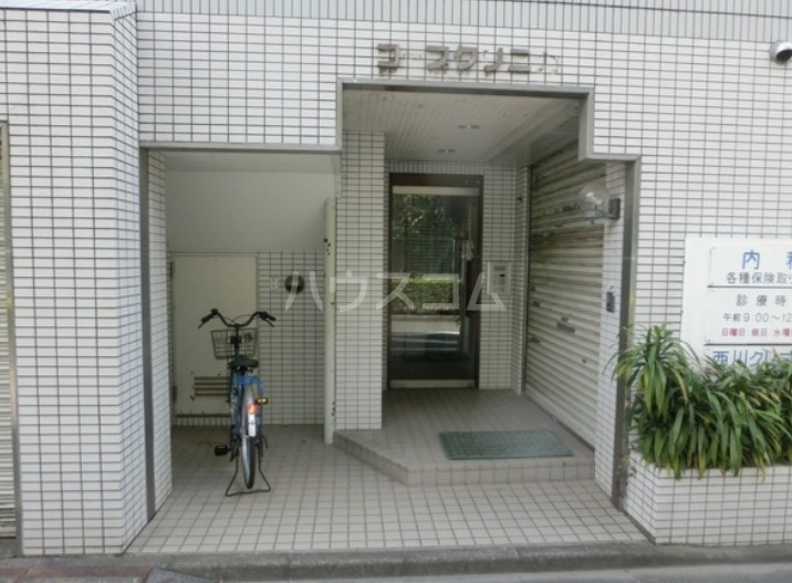 16/26 エントランス