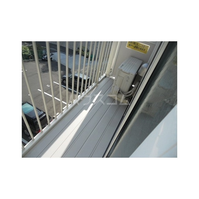 16/23 バルコニー