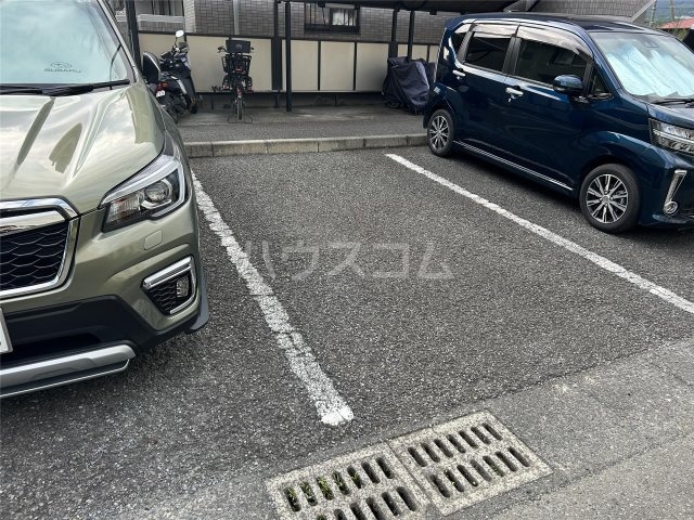19/24 駐車場