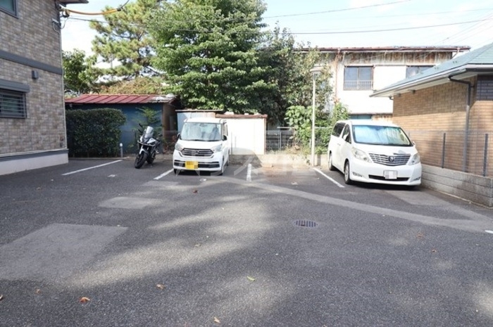 22/30 駐車場