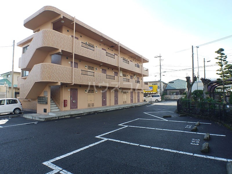 14/21 駐車場