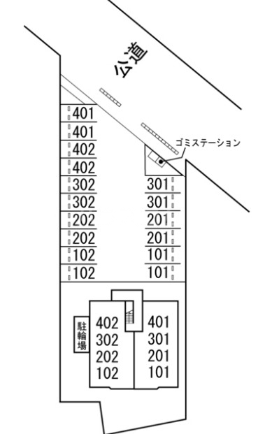 14/14 駐車場