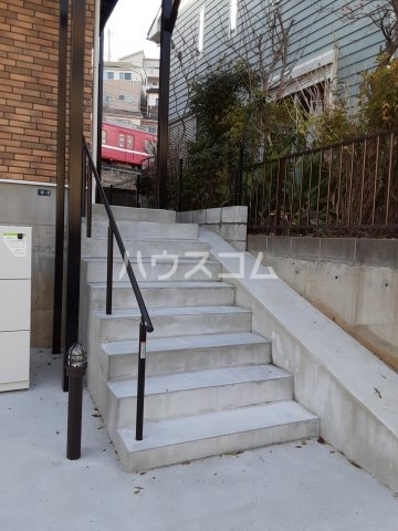 15/17 エントランス