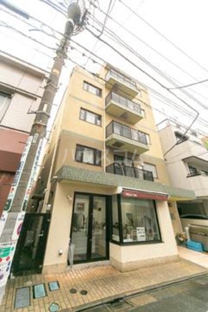 15/21 エントランス