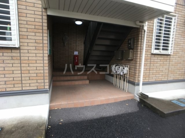 18/29 エントランス