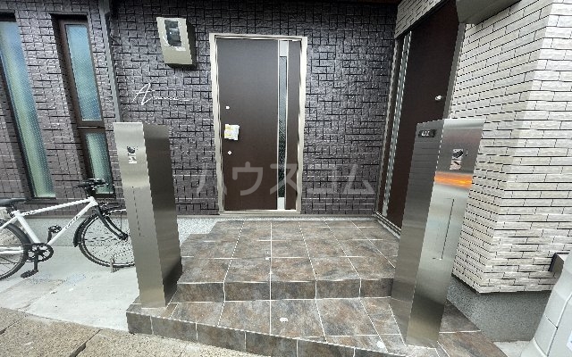 3/4 エントランス