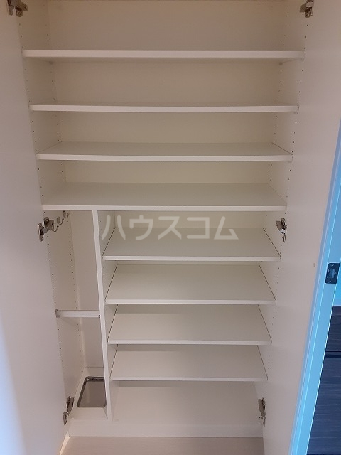 収納