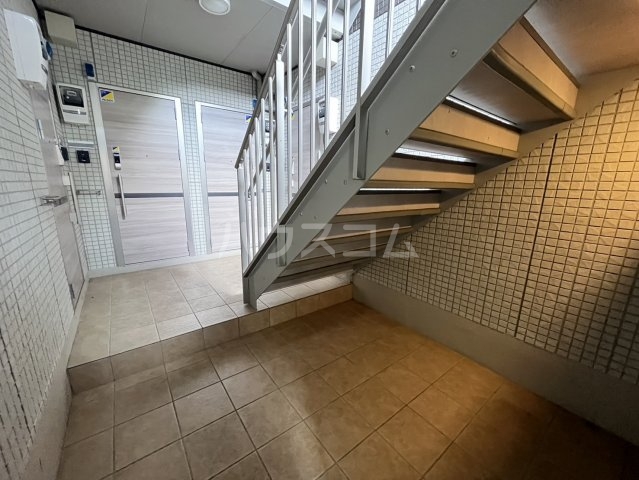 29/30 エントランス