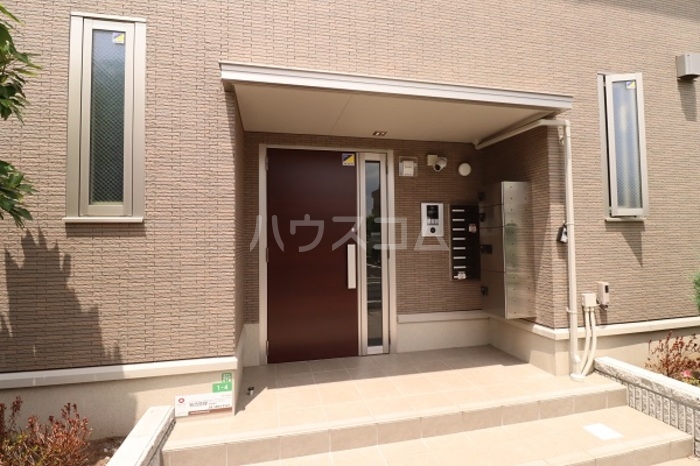 20/28 エントランス