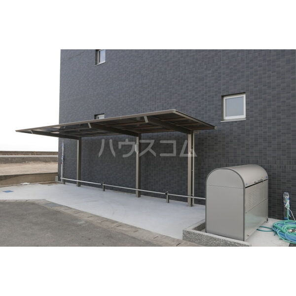 2/3 エントランス