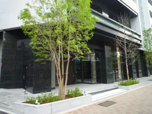 14/14 エントランス