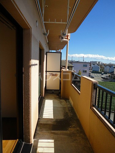 13/18 バルコニー