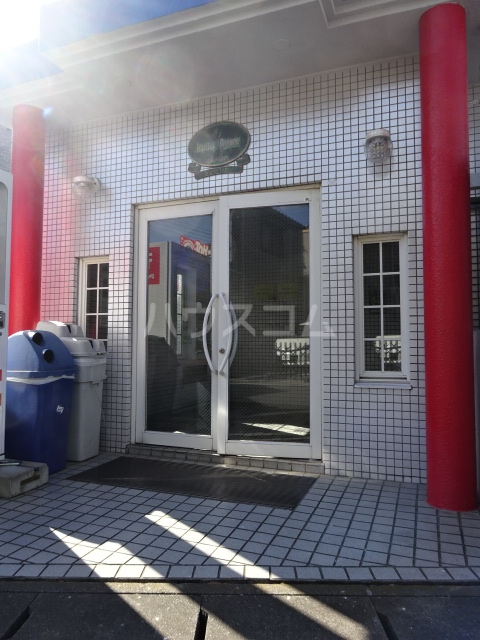 19/23 エントランス