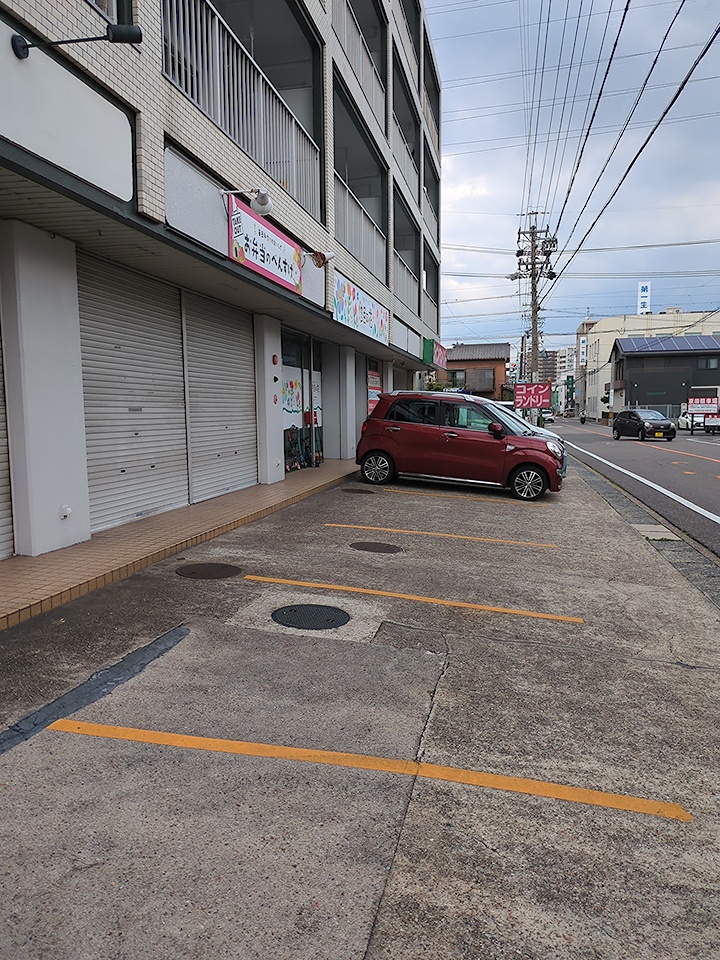 2/8 駐車場