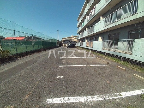 2/10 駐車場