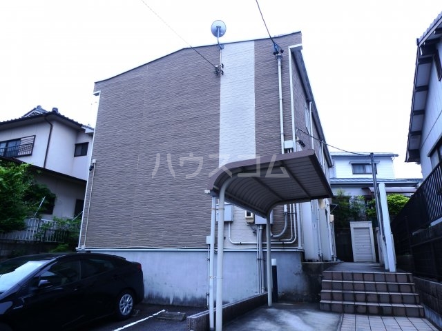 22/25 エントランス