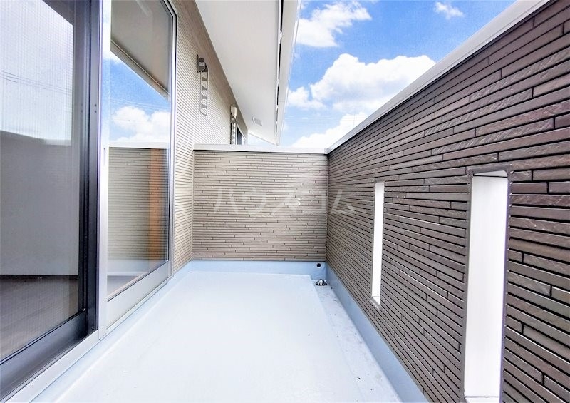 13/26 バルコニー