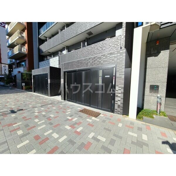 17/26 エントランス