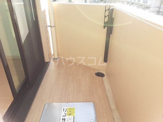 21/30 バルコニー